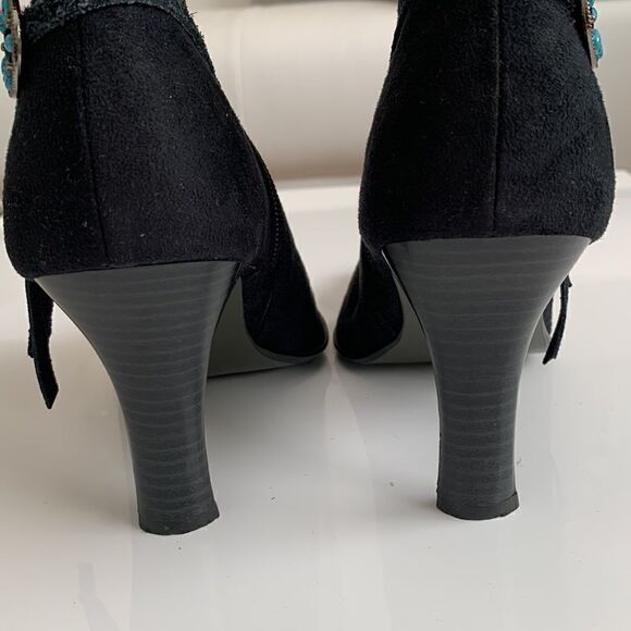 BamBoo Western Details Heeled Boots. Size 7 - Picture 3 of 9